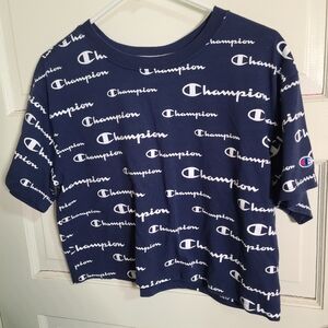 Champion Cropped T-Shirt Size Medium